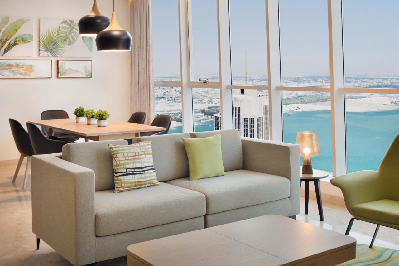 Element By Westin City Center Dauhá Exteriér fotografie A living room at the hotel